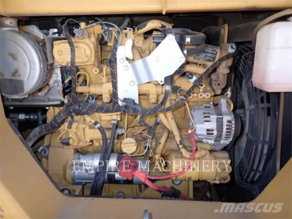 CAT 308E Paletli ekskavatörler