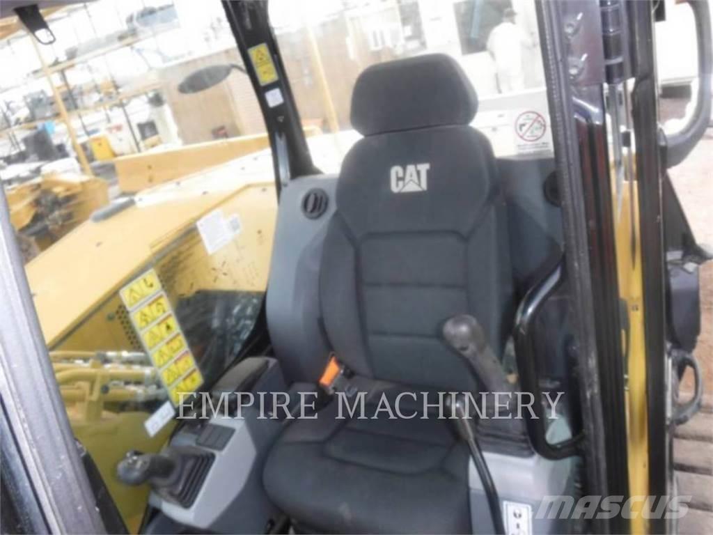 CAT 310-07 Paletli ekskavatörler