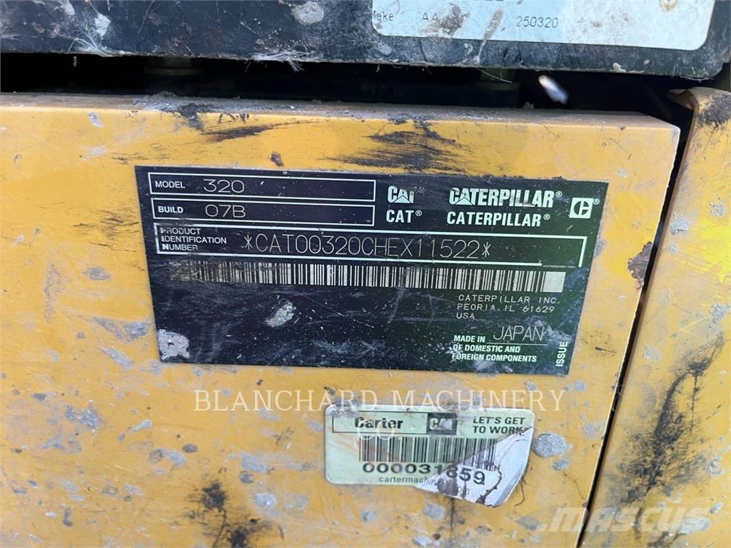 CAT 320 Paletli ekskavatörler
