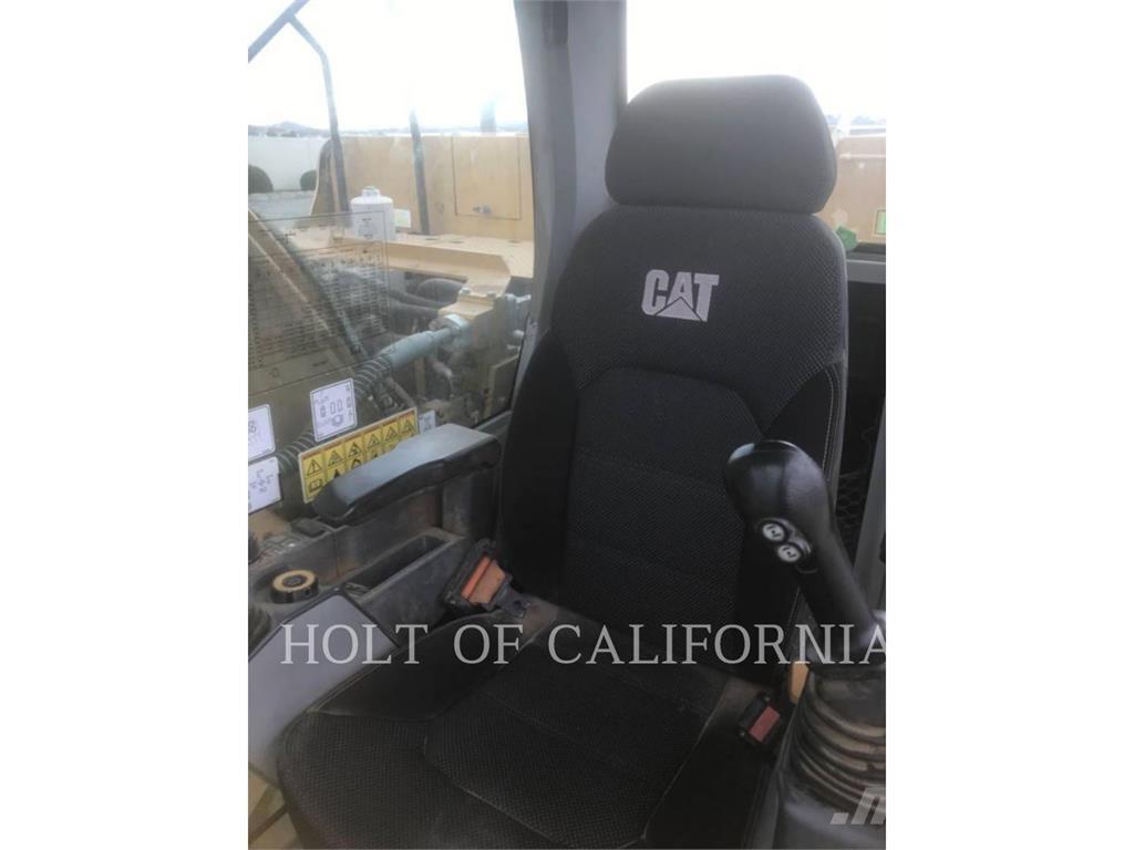 CAT 320 Paletli ekskavatörler