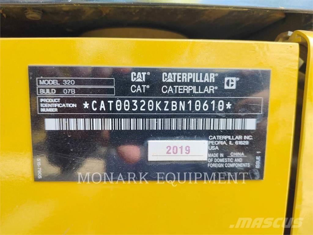 CAT 320-07 Paletli ekskavatörler