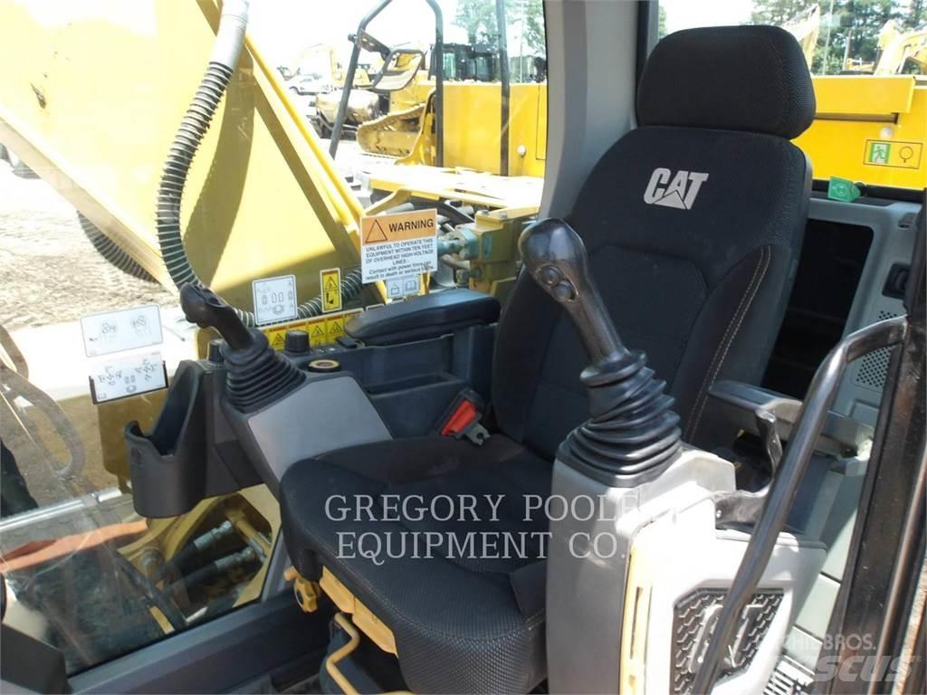CAT 320-07 Paletli ekskavatörler