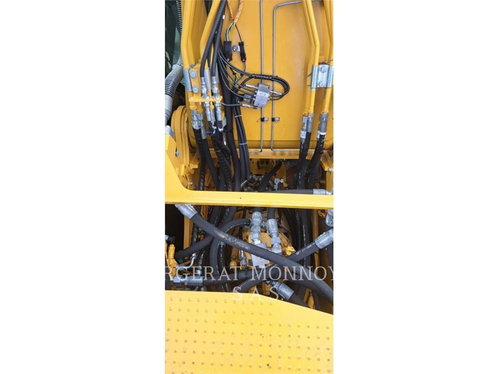 CAT 320-07 Paletli ekskavatörler