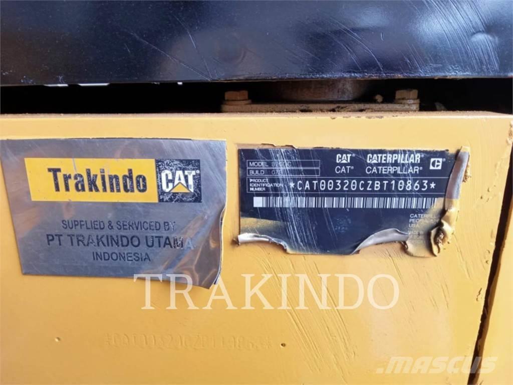 CAT 320-07GC Paletli ekskavatörler