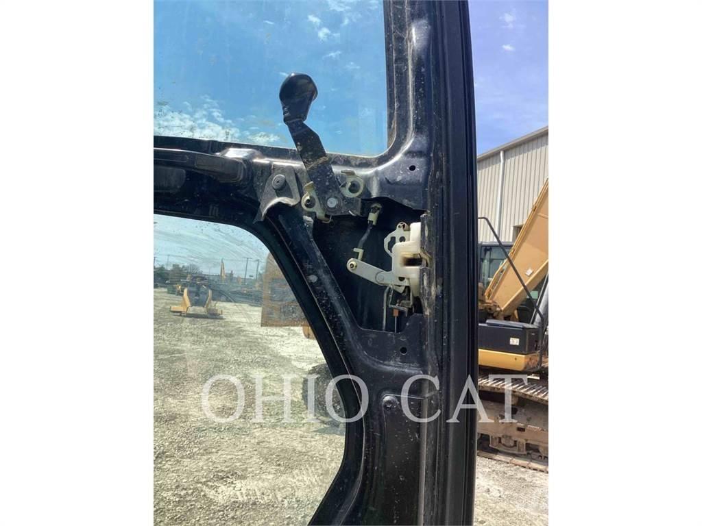 CAT 320 STD Paletli ekskavatörler