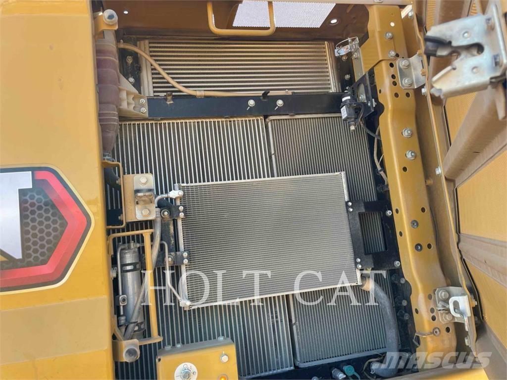 CAT 32007 Paletli ekskavatörler