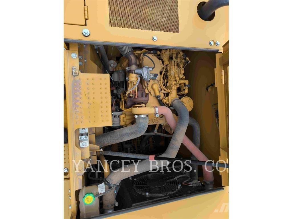 CAT 32007GC Paletli ekskavatörler
