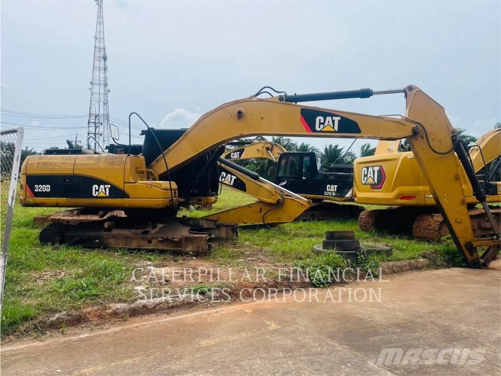 CAT 320D Paletli ekskavatörler