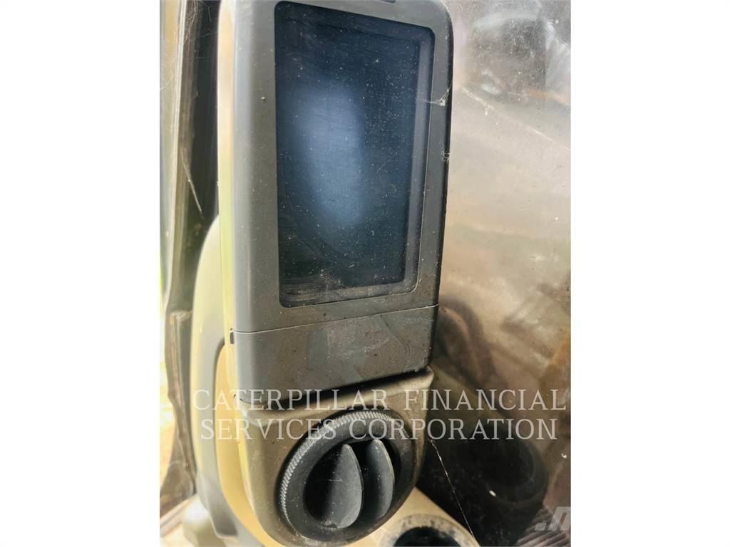 CAT 320D Paletli ekskavatörler