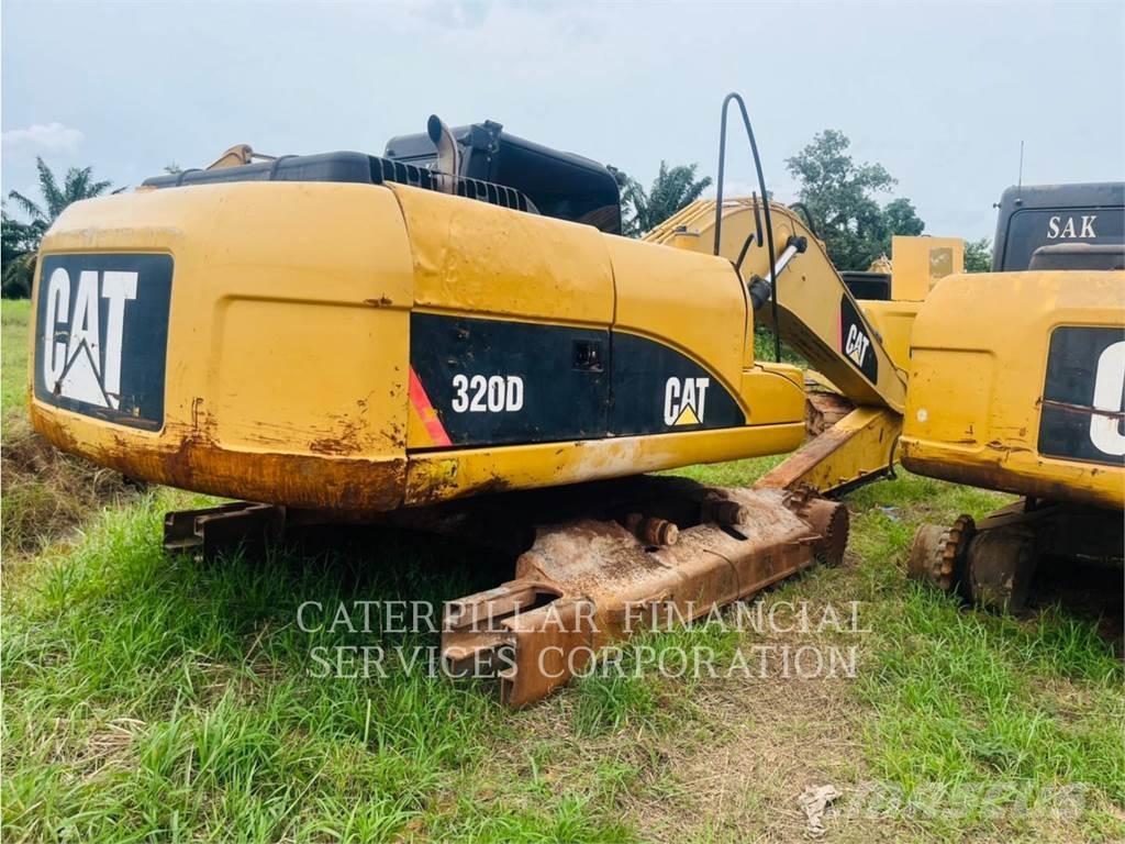 CAT 320D Paletli ekskavatörler