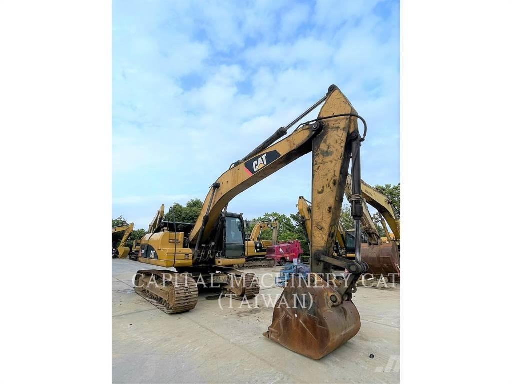 CAT 320D Paletli ekskavatörler