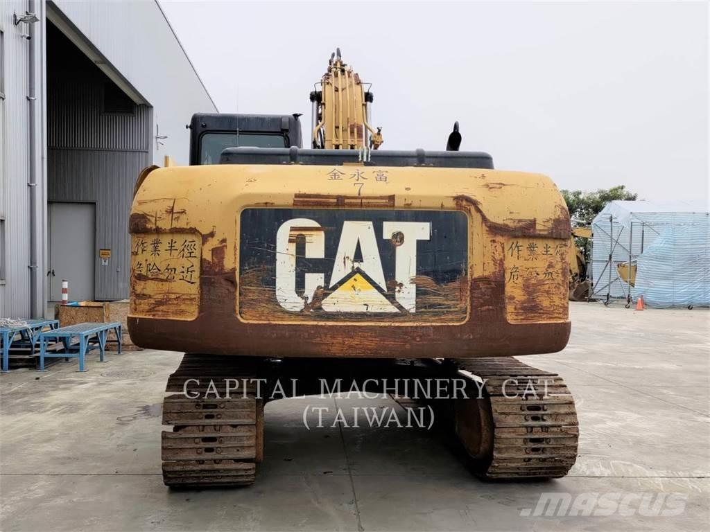 CAT 320D Paletli ekskavatörler
