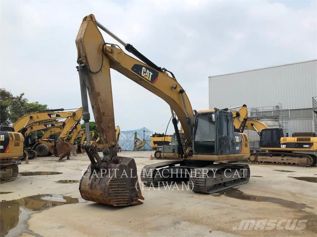 CAT 320D2 Paletli ekskavatörler