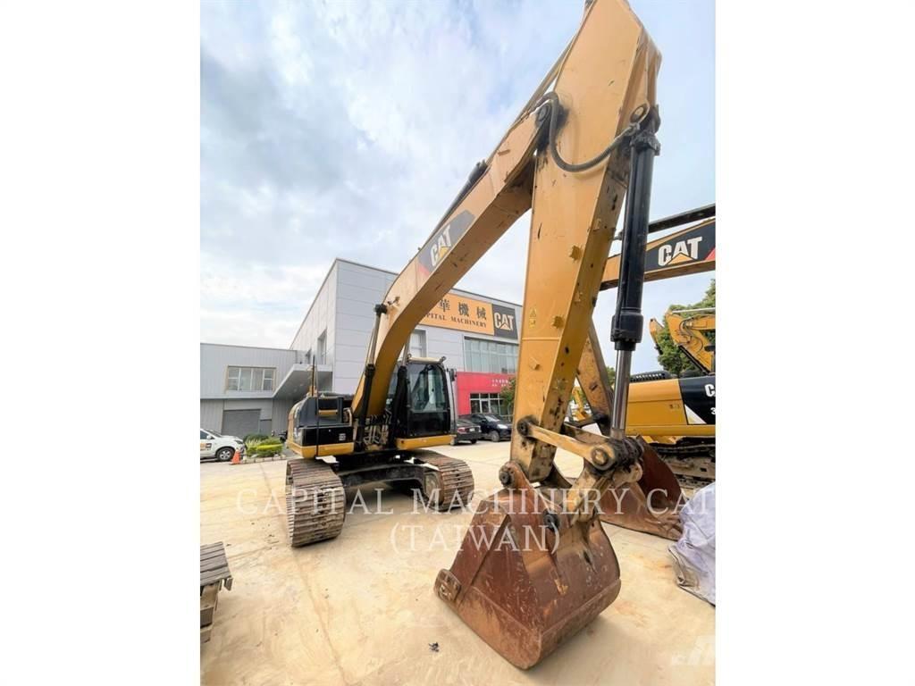 CAT 320D2 Paletli ekskavatörler