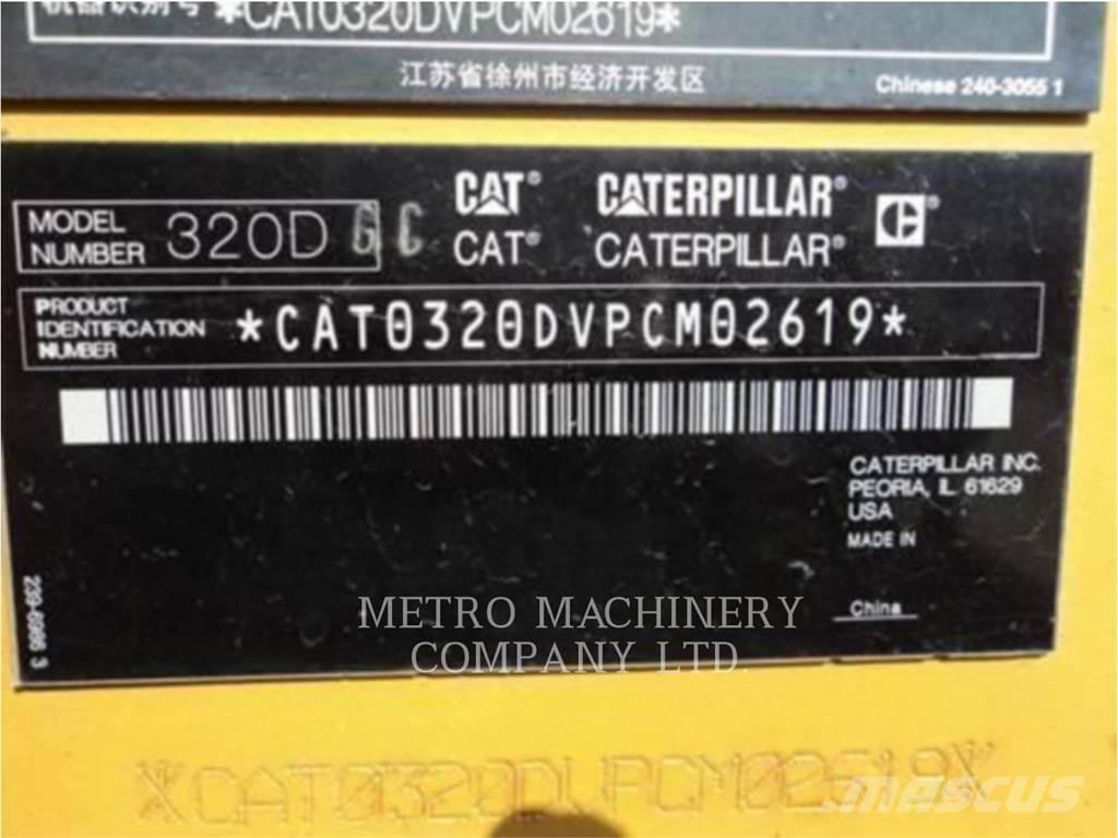 CAT 320DGC Paletli ekskavatörler