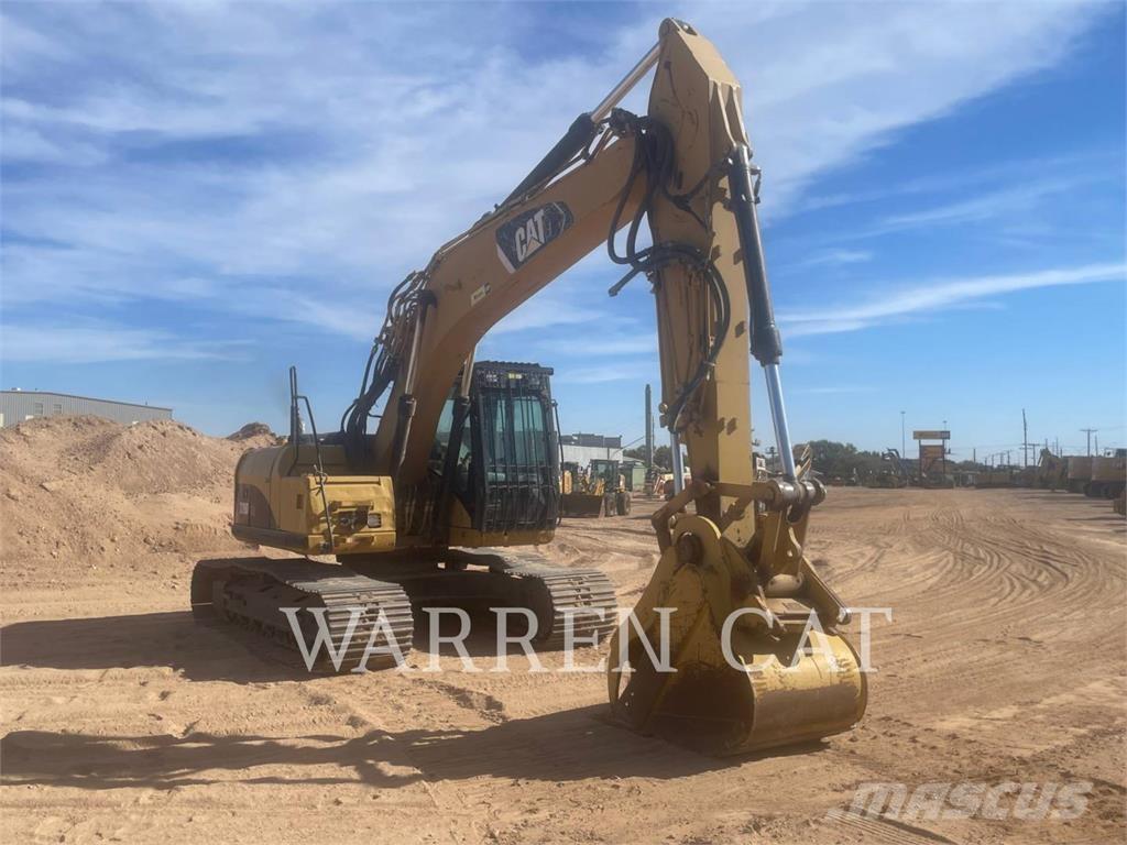 CAT 320DL Paletli ekskavatörler