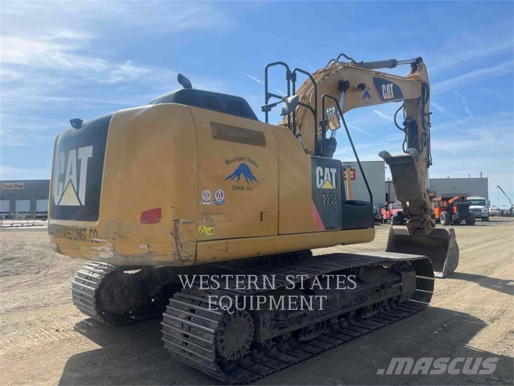 CAT 320E Paletli ekskavatörler