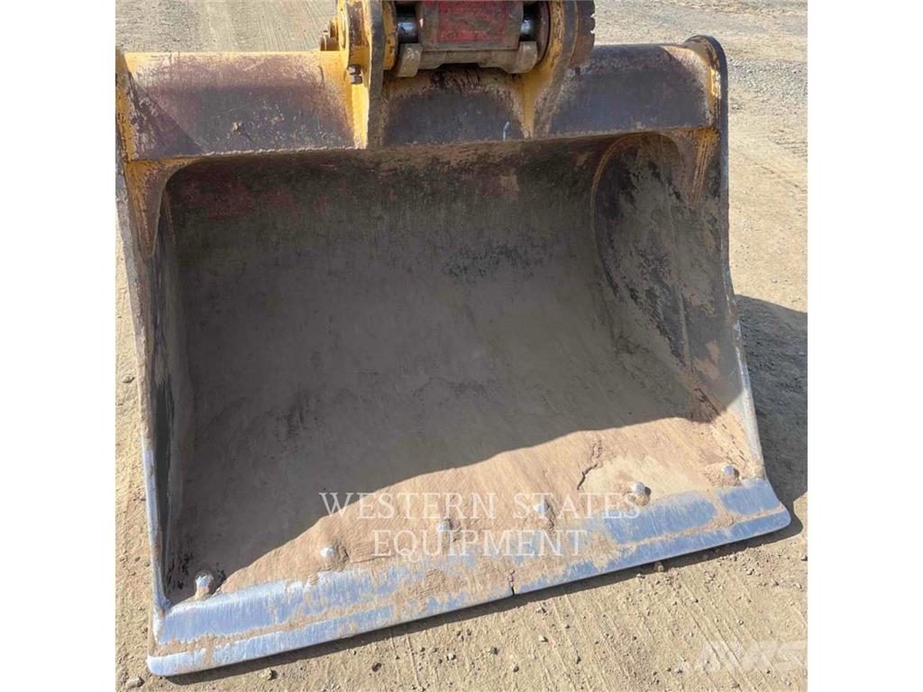CAT 320E Paletli ekskavatörler