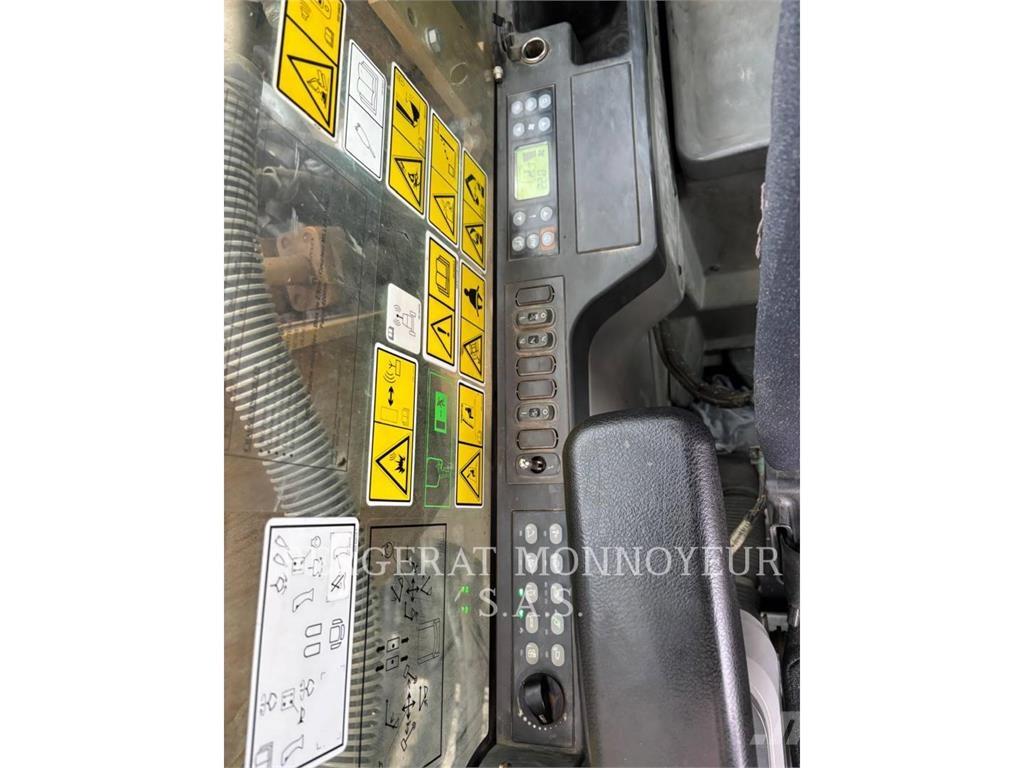 CAT 320E Paletli ekskavatörler