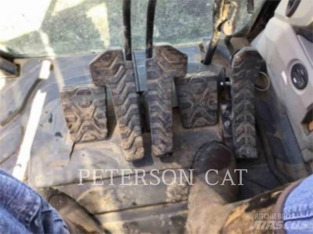 CAT 320F Paletli ekskavatörler