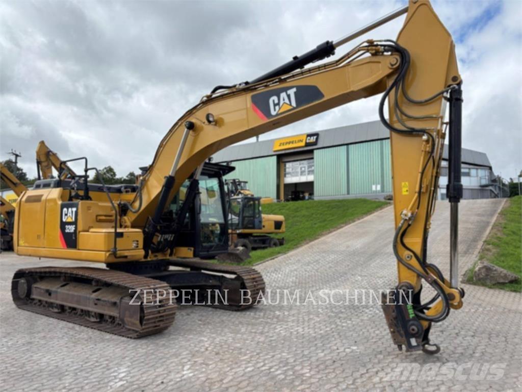 CAT 320FL Paletli ekskavatörler