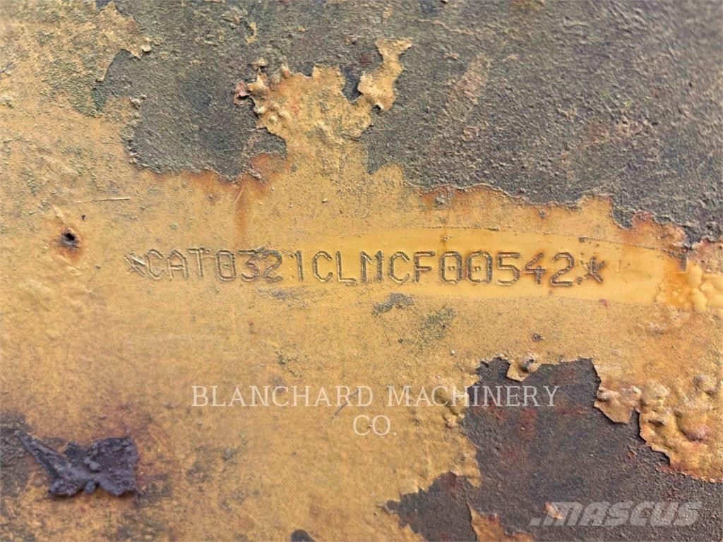 CAT 321CLCR Paletli ekskavatörler