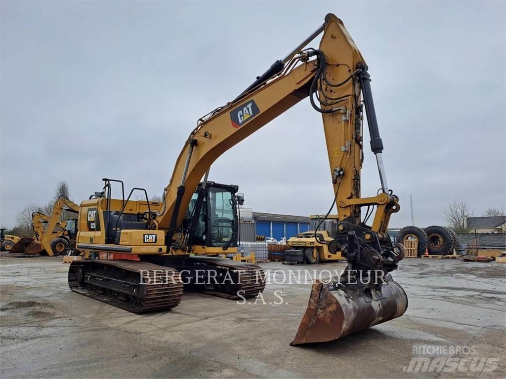 CAT 323 Paletli ekskavatörler