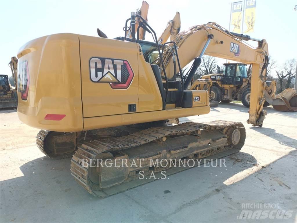 CAT 323 Paletli ekskavatörler