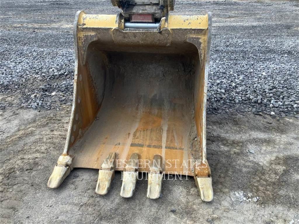 CAT 323 Paletli ekskavatörler