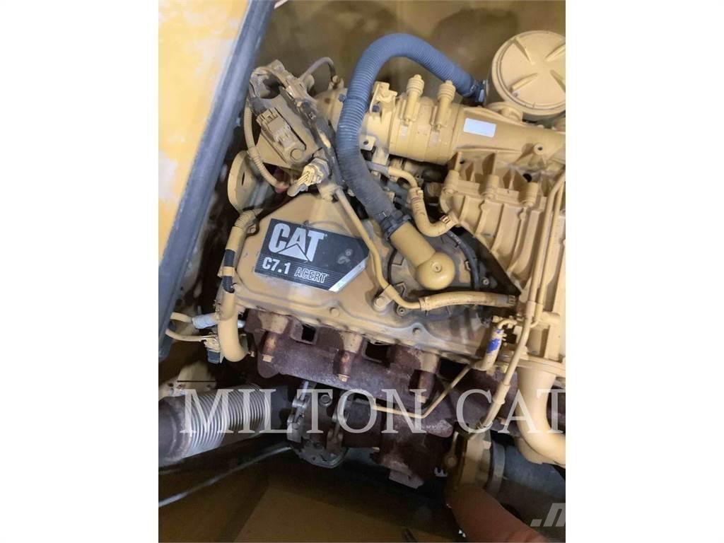 CAT 323 Paletli ekskavatörler