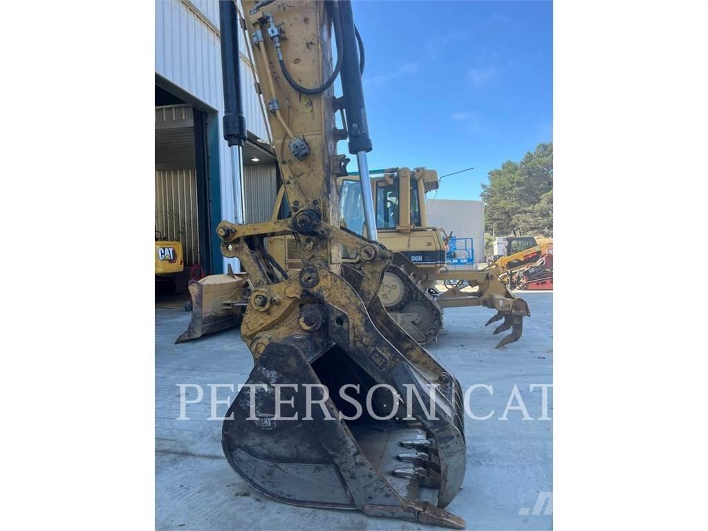 CAT 323 Paletli ekskavatörler