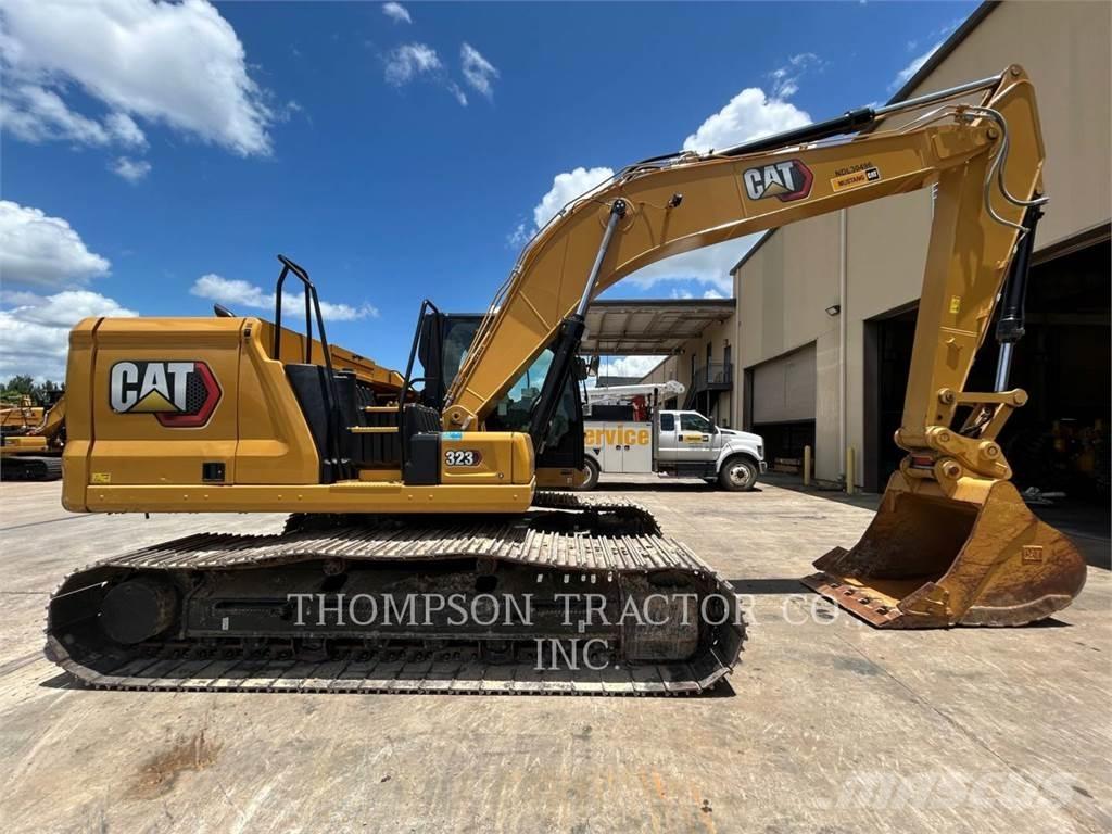 CAT 323 Paletli ekskavatörler