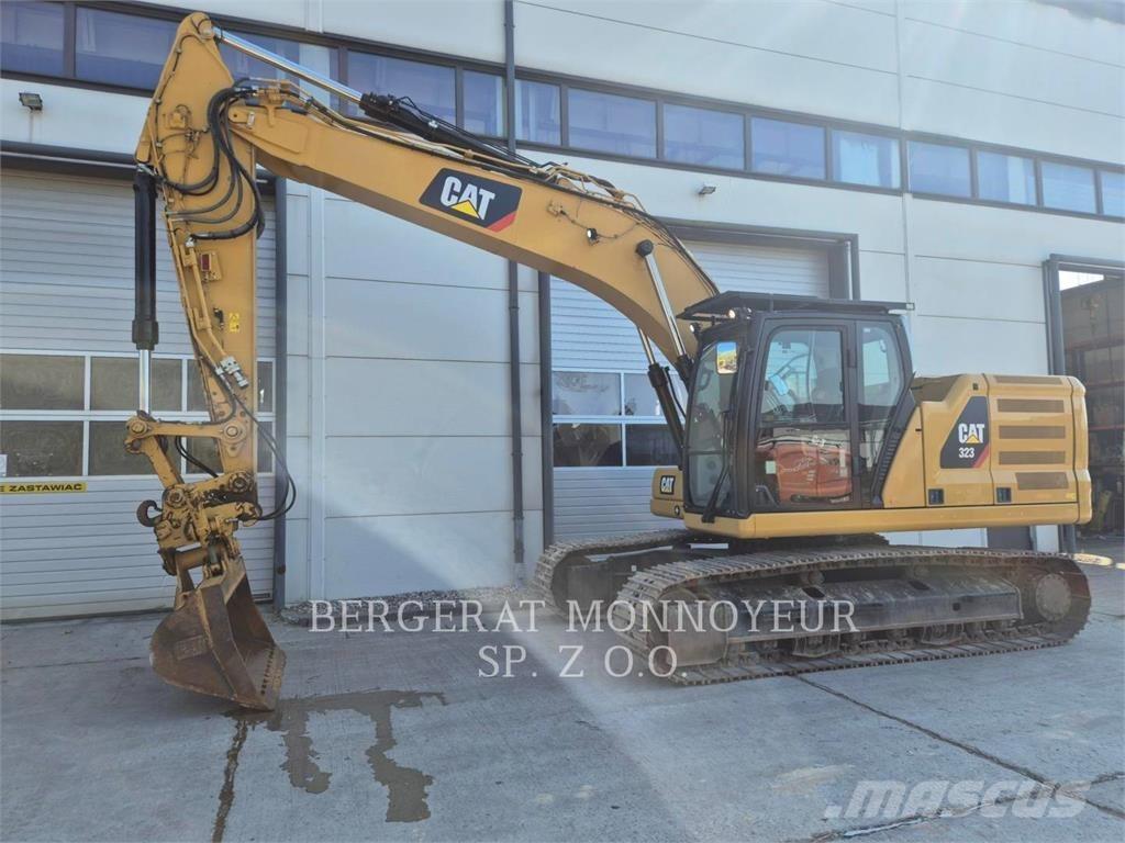 CAT 323 Paletli ekskavatörler