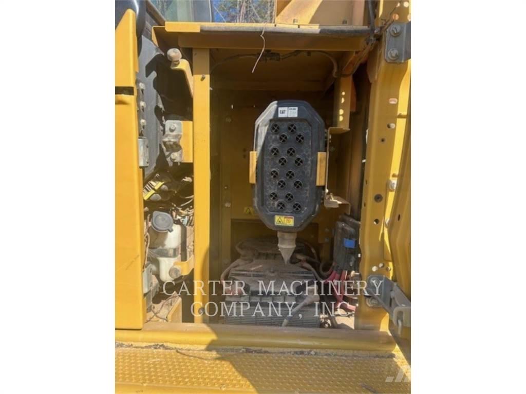 CAT 323-07 Paletli ekskavatörler