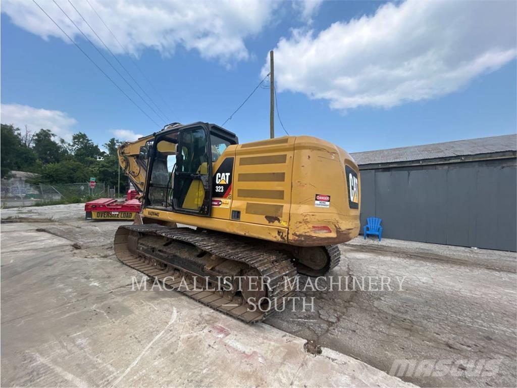 CAT 323-07 Paletli ekskavatörler