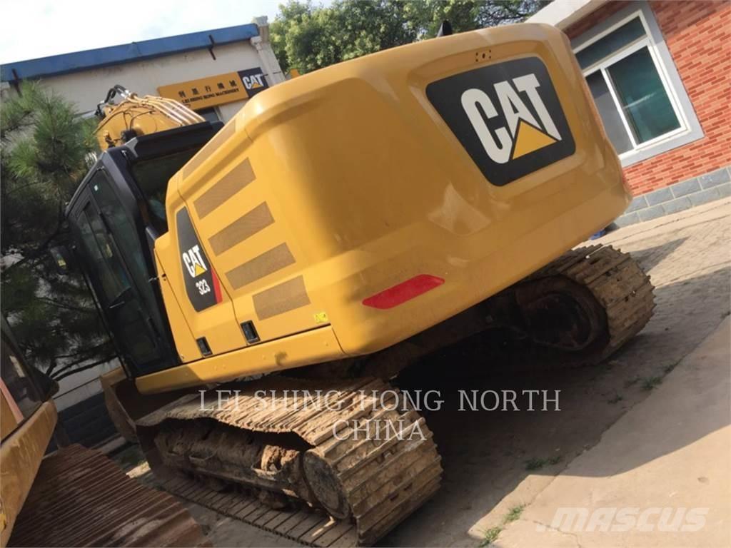 CAT 323-07 Paletli ekskavatörler