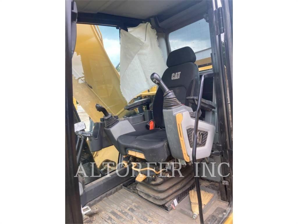 CAT 323-07 Paletli ekskavatörler