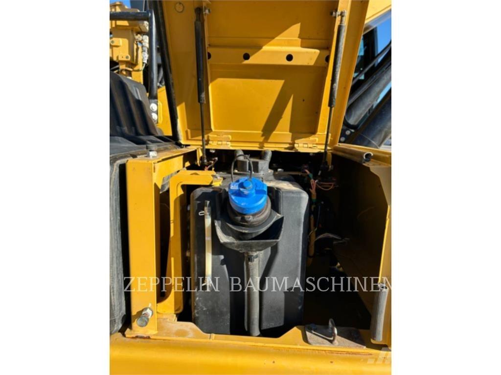 CAT 323-07B Paletli ekskavatörler