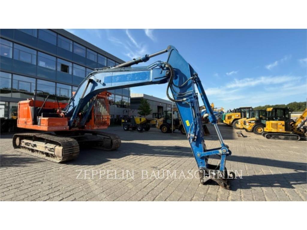 CAT 323-07C Paletli ekskavatörler