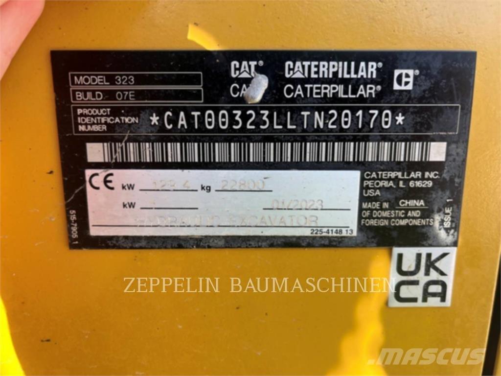 CAT 323-07D Paletli ekskavatörler