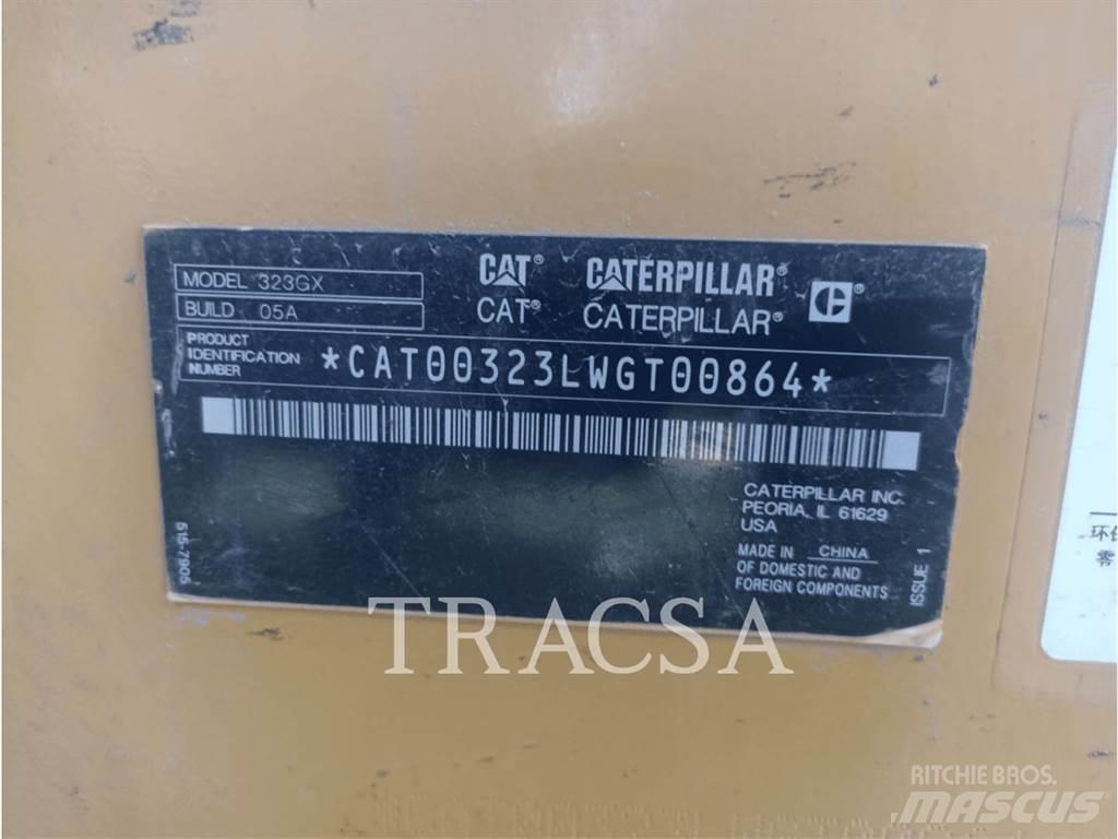 CAT 323 GX Paletli ekskavatörler