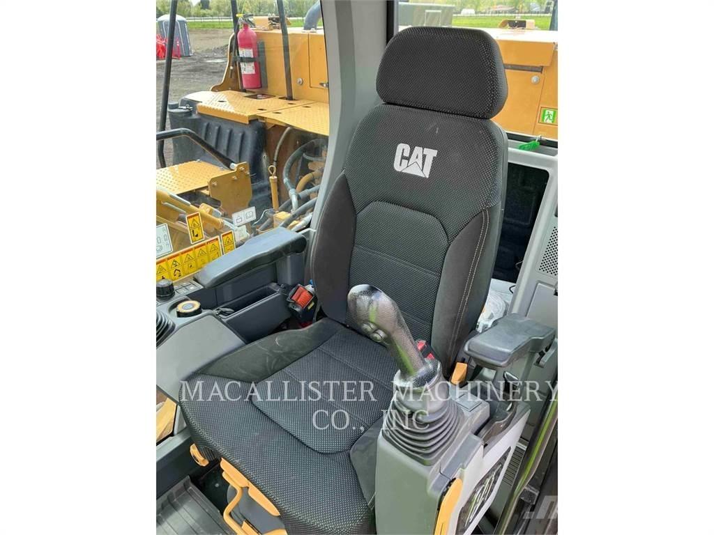 CAT 323 LR Paletli ekskavatörler