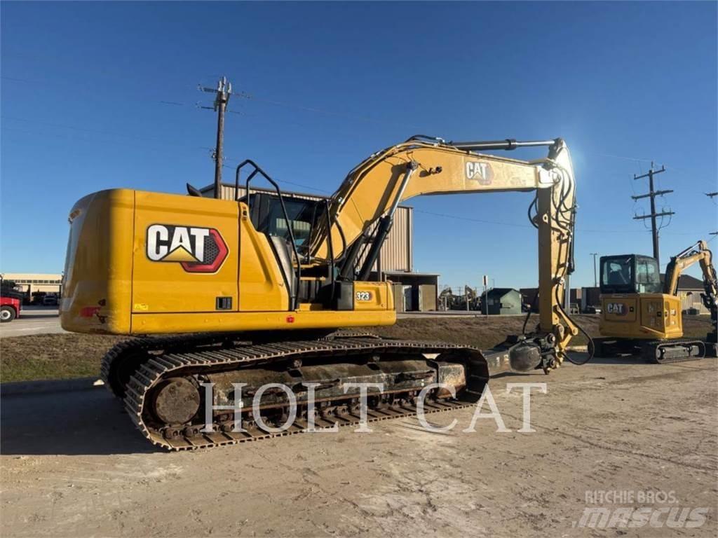 CAT 323 TC Paletli ekskavatörler