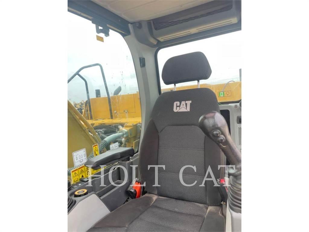 CAT 323 TC Paletli ekskavatörler