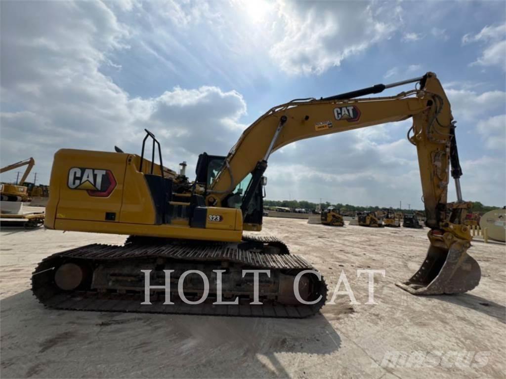 CAT 323 TC Paletli ekskavatörler