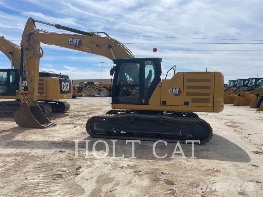 CAT 323 TC Paletli ekskavatörler