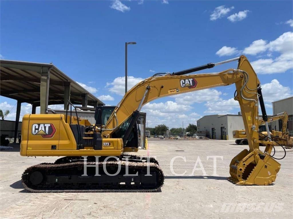 CAT 323 TC Paletli ekskavatörler
