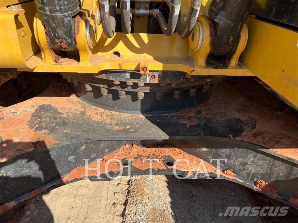 CAT 323 TC Paletli ekskavatörler