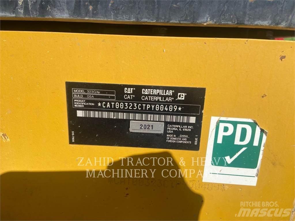 CAT 32305GX Paletli ekskavatörler
