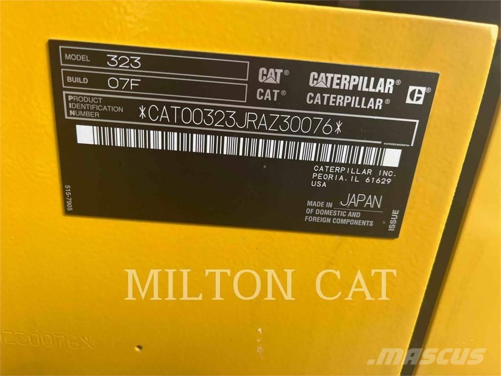 CAT 32307 Paletli ekskavatörler